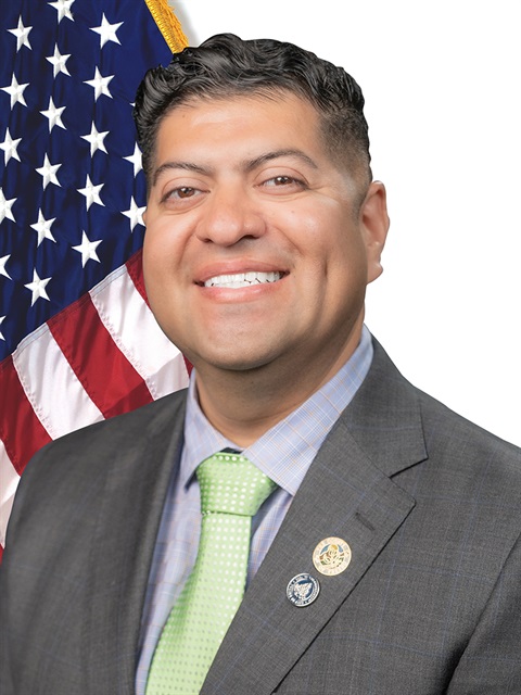 Supervisor Luis Chavez